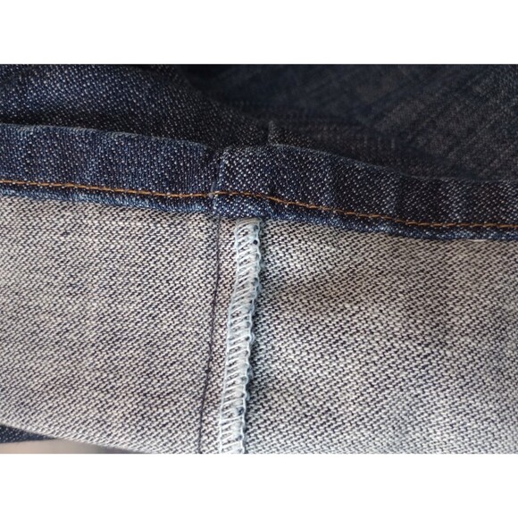 Levis 515  Bootcut Jeans Womens 100% Cotton Midrise Slim Taper Dark Wash 33x31.5 - Picture 8 of 14